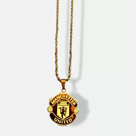 Manchester United, gold pendant, gift, engraved, 18k gold plated, gold, silver, rope chain, fan, football, soccer, sports, Premier League, Old Trafford, Red Devils, club, team, merchandise, personalized gift, commemorative, official merchandise, licensed product, jewelry, necklace, pendant, men's gift, women's gift, anniversary gift, birthday gift, Christmas gift, Father's Day gift, Mother's Day gift, graduation gift, souvenir, collectible.
